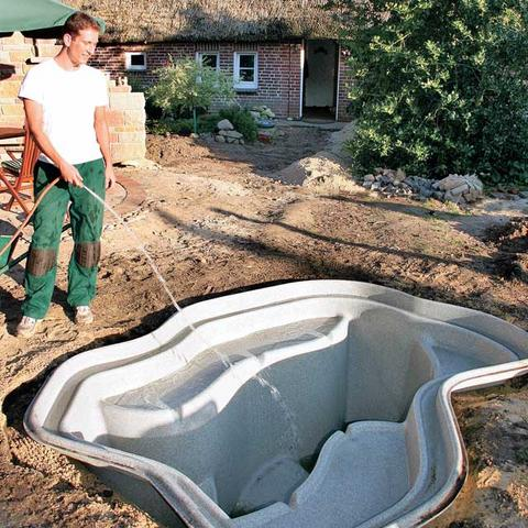 pond-based-plastic-container-17.bmp