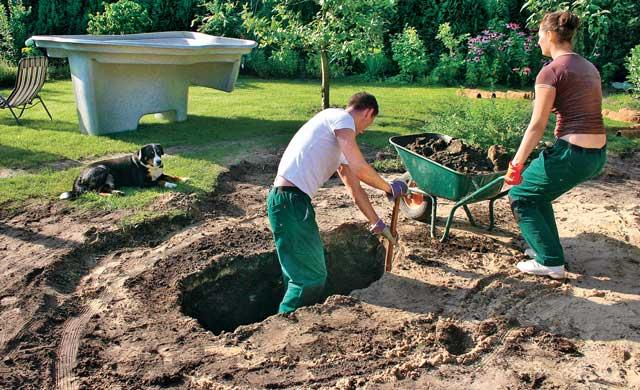 pond-based-plastic-container-07.bmp